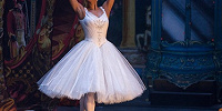 優雅なバレリーナを演じるミスティ・コープランド| キャステル | CASTEL ディズニー情報