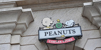 スヌーピーとチャーリーブラウン| キャステル | CASTEL ディズニー情報