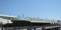 現在の舞浜駅。西浦安駅になるかもしれなかった…？| キャステル | CASTEL ディズニー情報