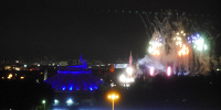 展望レストラン「サンセット」から見る夜景。キャッスルプロダクションが綺麗です。| キャステル | CASTEL ディズニー情報