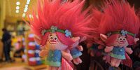トロールズ 「ポピー」のマスコット| キャステル | CASTEL ディズニー情報