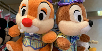 ぬいぐるみバッジ（チップとデール）| キャステル | CASTEL ディズニー情報