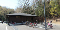 メッツァ駐輪場（※バイクの駐輪場は別箇所になります。）| キャステル | CASTEL ディズニー情報