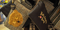 BOB's FAVORITE BEARシリーズのティムペンケース| キャステル | CASTEL ディズニー情報