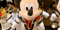ミッキーぬいぐるみバッジ| キャステル | CASTEL ディズニー情報