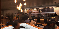「スターバックス コーヒー トレイダーズ・パッセージ店」店内の様子| キャステル | CASTEL ディズニー情報
