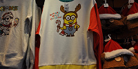 MINION MERRY CHRISTMASカラフルトレーナー| キャステル | CASTEL ディズニー情報