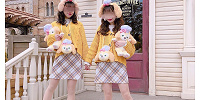クッキーアン×イエローカーディガンの双子コーデ| キャステル | CASTEL ディズニー情報