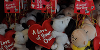 スヌーピー「A Love of Your Own」ぬいぐるみキーチェーン（ビックハート×スヌーピー）| キャステル | CASTEL ディズニー情報