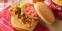 フライドチキンバーガーセット| キャステル | CASTEL ディズニー情報