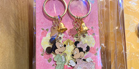 ミッキー＆ミニーのペアキーチェーン（ウェディング）| キャステル | CASTEL ディズニー情報