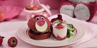 ストロベリー風味のチキンハンバーガー| キャステル | CASTEL ディズニー情報