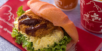 エビカツサンド(エッグチキンスプレッド)| キャステル | CASTEL ディズニー情報