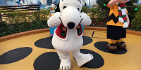 クリスマスバージョンのスヌーピー| キャステル | CASTEL ディズニー情報