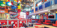 ハピネスカフェの店内| キャステル | CASTEL ディズニー情報