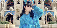キャラバンカルーセル前| キャステル | CASTEL ディズニー情報