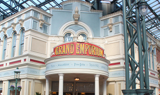 【完全網羅】ディズニーランドのショップ全43店舗！お土産・グッズ＆場所