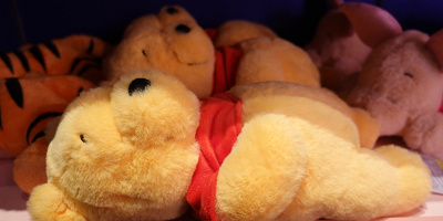 【10/28発売】プーさんグッズ「寝顔ぬいぐるみ」が登場！ピグレット、ティガー、イーヨー、カンガとルーなど！