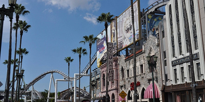 【USJの玄関口】ハリウッド・エリアを徹底解説！アトラクションやショップ、ショーなど