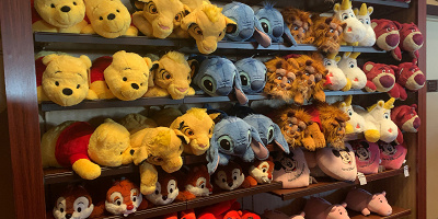 【2023】ディズニーで買える抱き枕14選！特大プーさん、シンバ、アリエルを抱きしめよう！