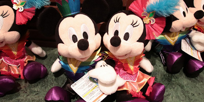 【7/8&9/14発売】レッツ・パーティグラ！グッズ10選！ぬいぐるみが登場！TDLの新しいショー！