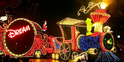 エレクトリカルパレードの穴場は？場所はどこがおすすめ？