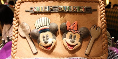 【解説】シェフ・ミッキーで誕生日のお祝い！予約方法＆料金は？サプライズにぴったり！