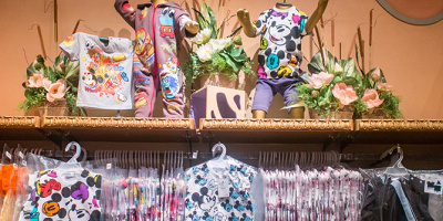 【2025】ディズニーのベビー服46選！Tシャツ・ボトムス・カバーオール・ワンピース・パーカーまとめ！