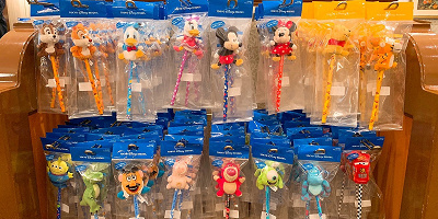 【11/16発売】ディズニーマスコット付き文房具15選！鉛筆にぬいぐるみが付いた新グッズ！
