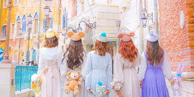 【2025秋】10月のディズニーの服装まとめ！おすすめのアイテム＆コーデ例！ディズニーバウンドも！