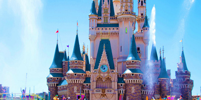 【予想】ディズニー夏イベント2021はどうなる？ショー再開・限定メニュー・グッズ販売などを考察！