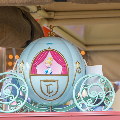 シンデレラのかぼちゃの馬車のポップコーンバケット キャステル Castel ディズニー情報