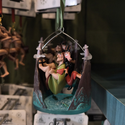 アナハイムディズニーオーナメント：ラマになった王様