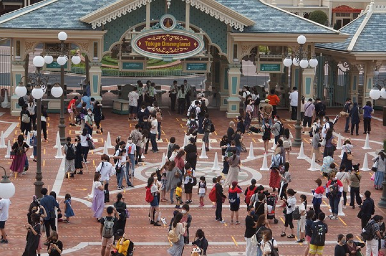 予想 東京ディズニーリゾート入場者数が8億人達成 9億人達成