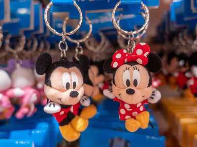 22 ディズニーキーホルダー73選 人気のキャラクター プリンセス ペアグッズにおすすめ