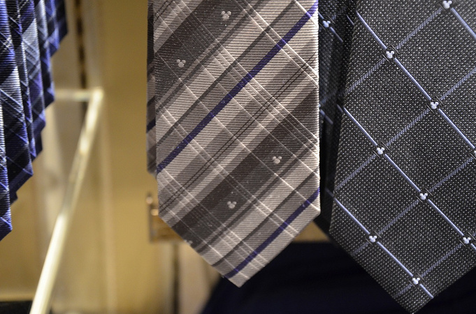 ディズニーランド シーのネクタイ17種類 彼氏 男性へお土産やクリスマスプレゼントに