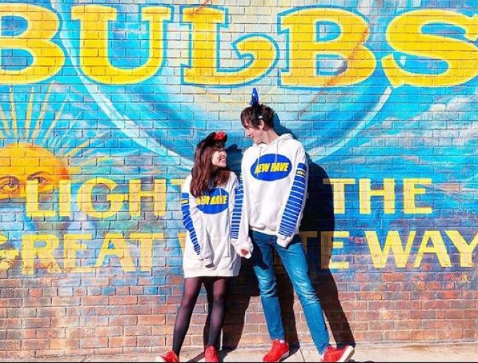 22冬 ディズニーペアルック選 おそろい リンクコーデ パーカーコーデ ディズニーバウンド