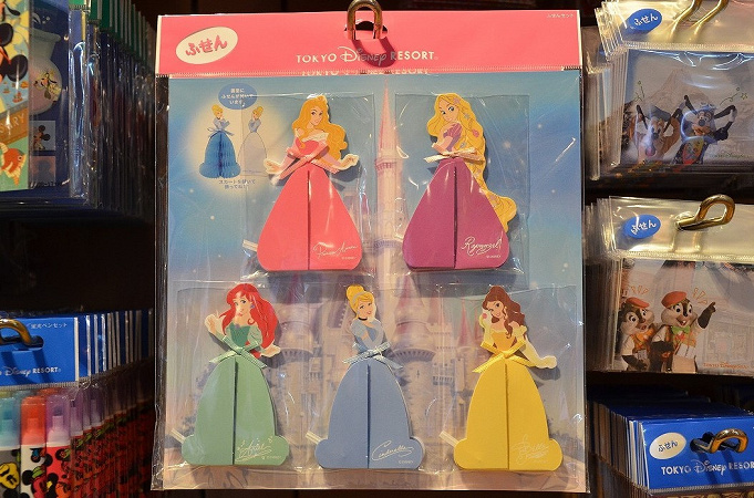 定番 ディズニーで買える美女と野獣グッズ40選 ディズニープリンセス ベルは大人気