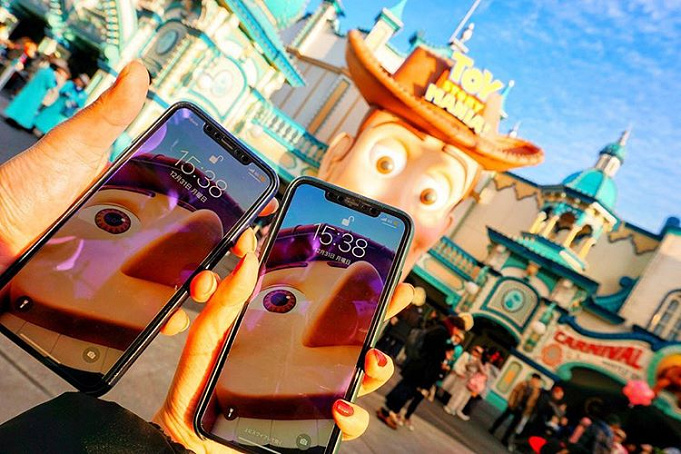 21 ディズニーシーのカップル写真ポーズ34選 フォトジェニックな小物使いや演出まとめ