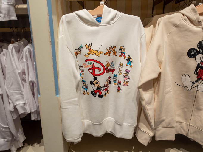 22冬 ディズニーパーカーまとめ ランド シーで買えるパーカーを全種類チェック