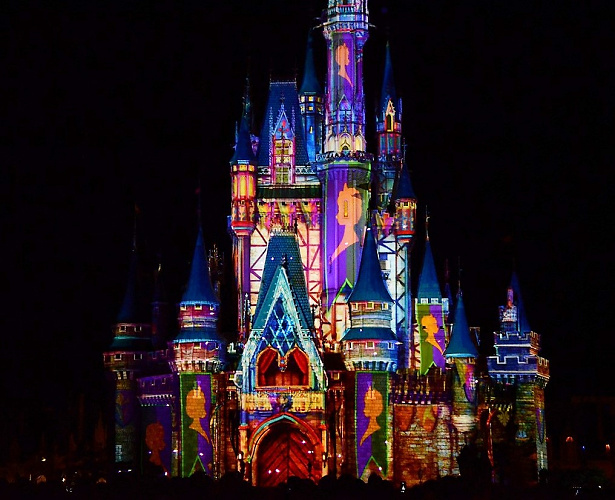 アナ雪の舞台 アレンデールを徹底解説 モデルや時代背景まとめ ディズニーランドの アナ雪の舞台 アレンデールを徹底解説 モデルや時代背景まとめ ディズニーランドの