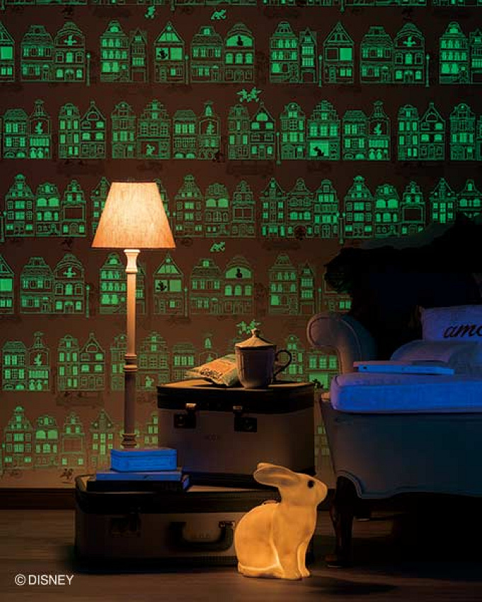 ディズニー柄のクロス 壁紙で家の中をおしゃれに 手軽に貼り付けられるものやふすま紙までラインナップ ディズニー柄のクロス 壁紙で家の中をおしゃれに 手軽に貼り付けられるものやふすま紙までラインナップ