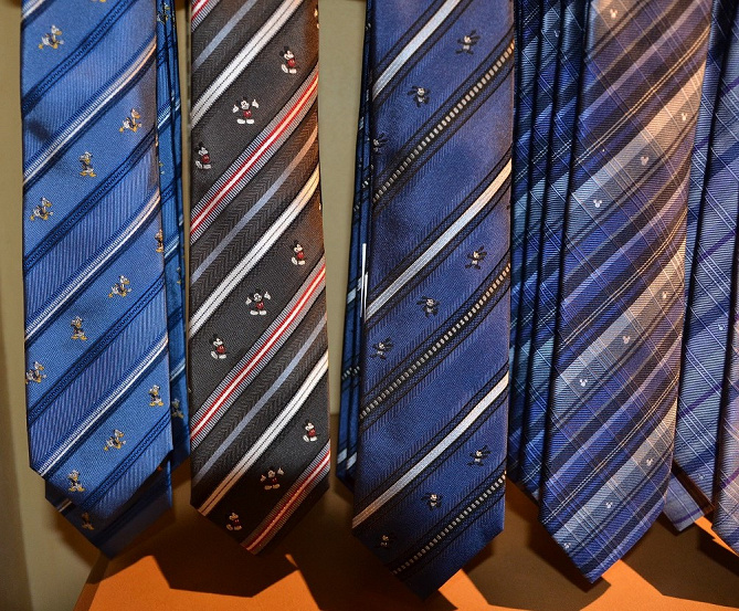 出身地 必需品 引き付ける ディズニーランド ネクタイ お 店 Refreshthetriangle Org