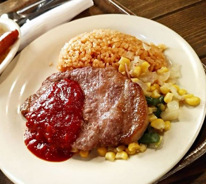 予算別 ディズニーシーのお肉料理18選 肉巻きおにぎりはコスパ良し 売り場情報も 予算別 ディズニーシーのお肉料理18選 肉巻きおにぎりはコスパ良し 売り場情報も