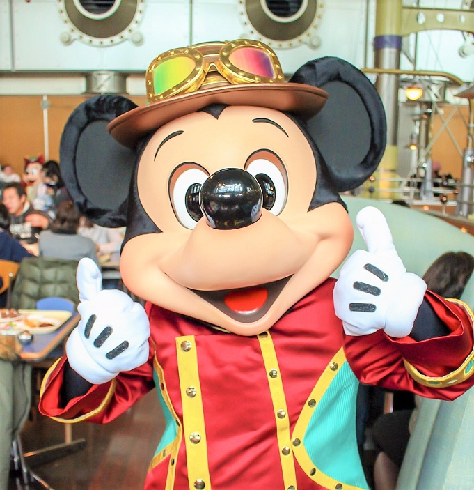 ディズニーシーでキャラクターと写真が撮れる場所8選 グリーティングスポット キャラに会えるレストラン ディズニーシーでキャラクターと写真が撮れる場所8選 グリーティングスポット キャラに会えるレストラン