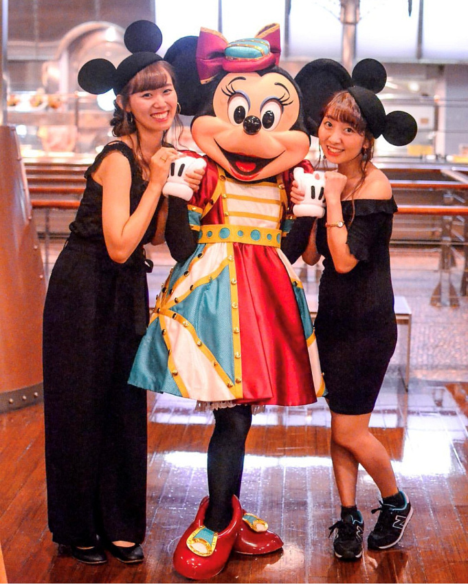 夏秋 ディズニーお揃いコーデ30選 双子 グループ ディズニーバウンドまとめ 夏秋 ディズニーお揃いコーデ30選 双子 グループ ディズニーバウンドまとめ