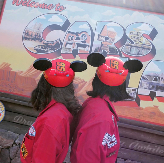 夏秋 ディズニーお揃いコーデ30選 双子 グループ ディズニーバウンドまとめ 夏秋 ディズニーお揃いコーデ30選 双子 グループ ディズニーバウンドまとめ