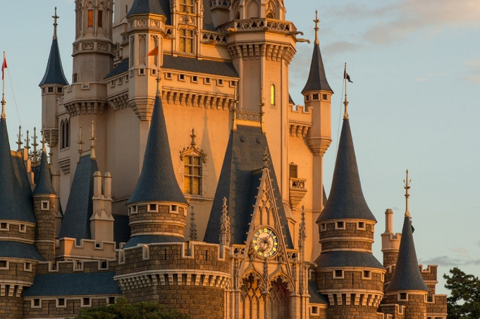 19 お盆休みのディズニーは混む 最大9連休のディズニー楽しみ方まとめ