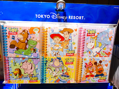 22 ディズニーで買えるメモ帳 ふせんまとめ ランド シーのお土産におすすめ 22 ディズニーで買えるメモ帳 ふせんまとめ ランド シーのお土産におすすめ