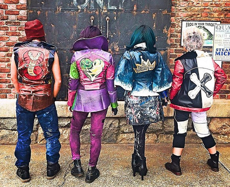 映画 ディセンダント の4人組 キャステル Castel ディズニー情報 映画 ディセンダント の4人組 キャステル Castel ディズニー情報